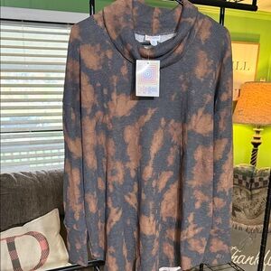 LuLaRoe Gray and Brown Patterned Top